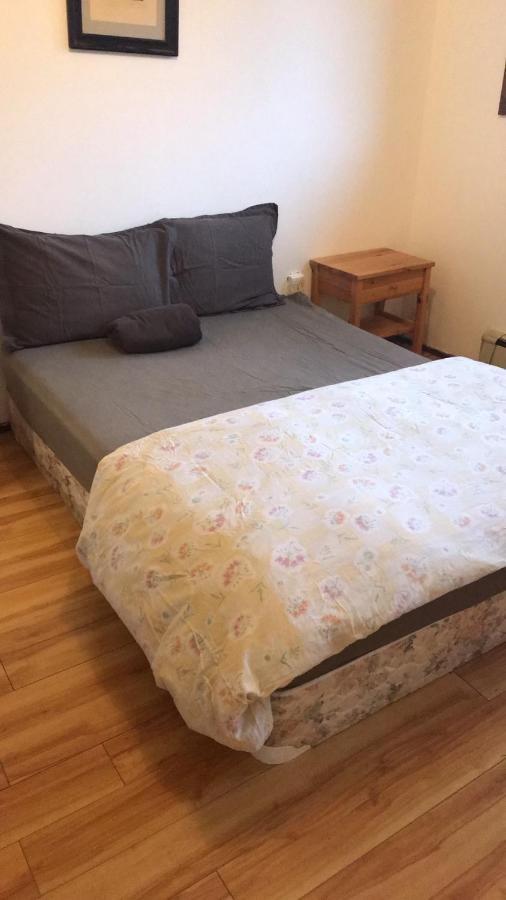 Vancouver Backpacker House - 10 Min Walk To Metrotown Skytrain Station Бернаби Экстерьер фото